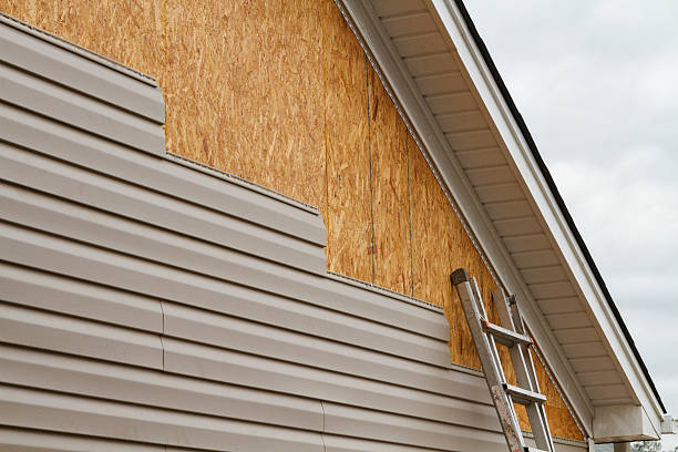 24/7 Emergency Siding Repair experts in Warrington, FL